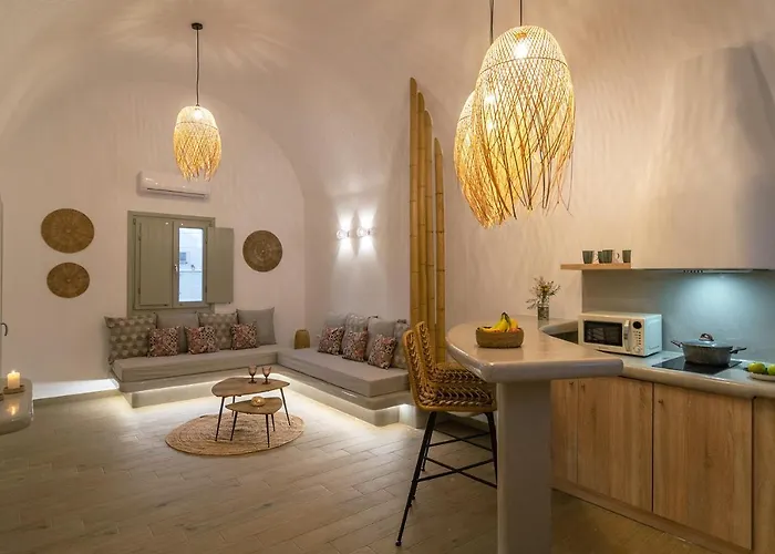 Dolce Kamari (Santorini)