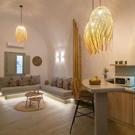 Dolce Kamari (Santorini)